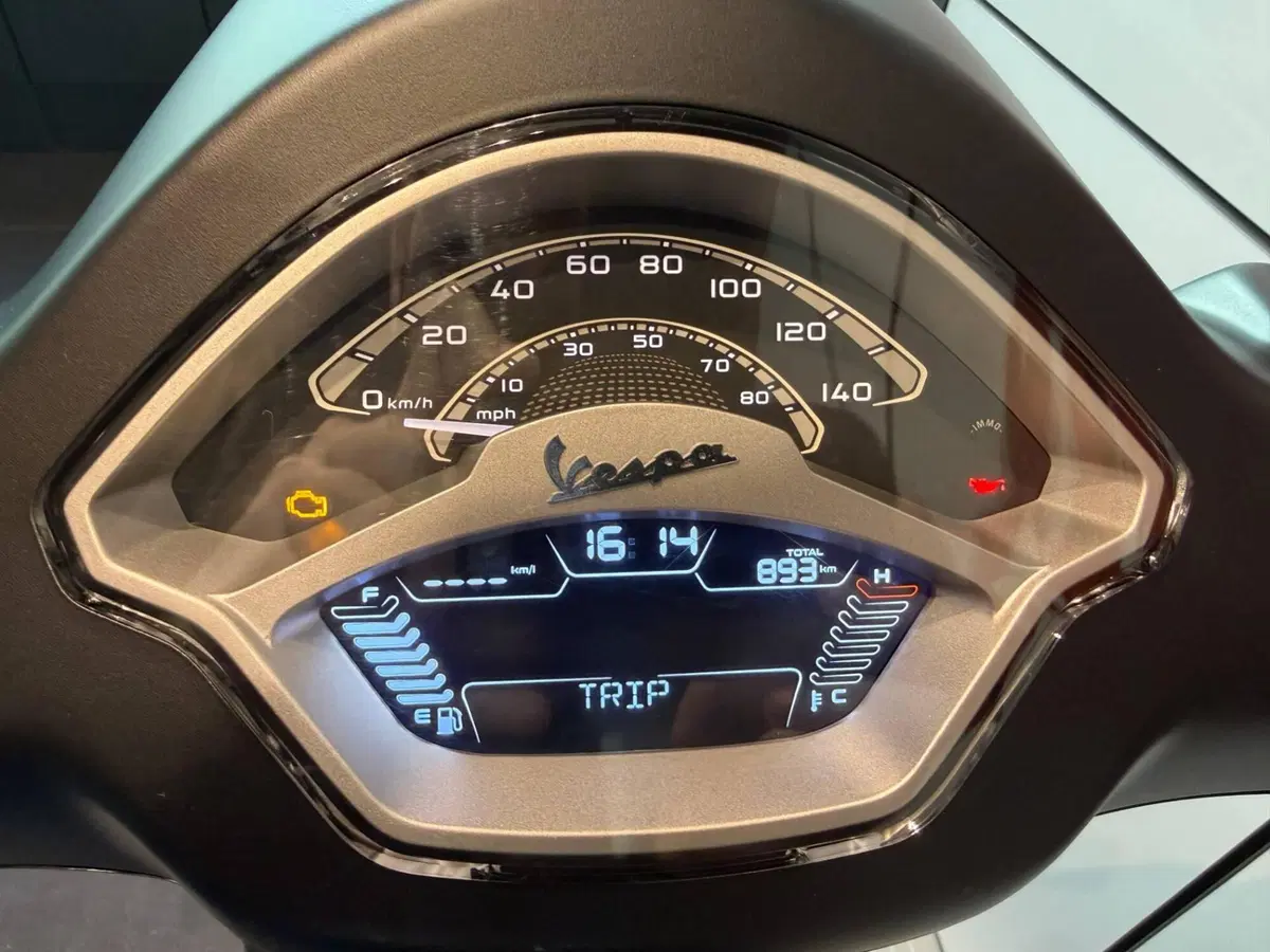 Vespa Primavera 150 S (2023 - 25) (16)