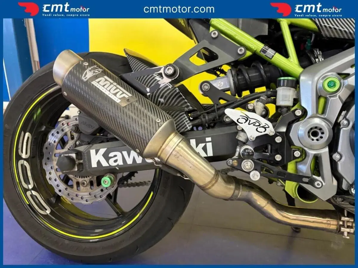 Kawasaki Z 900 (2017 - 18) (10)