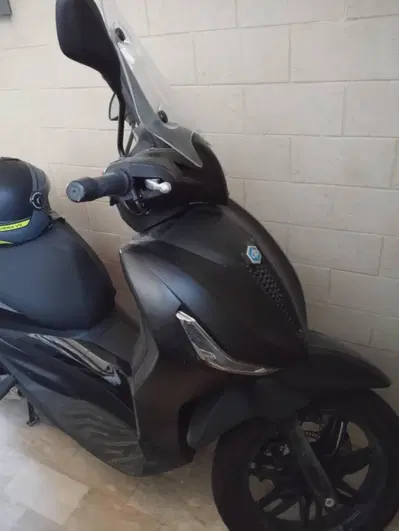 Piaggio Beverly 400 (2025 - 26) usata