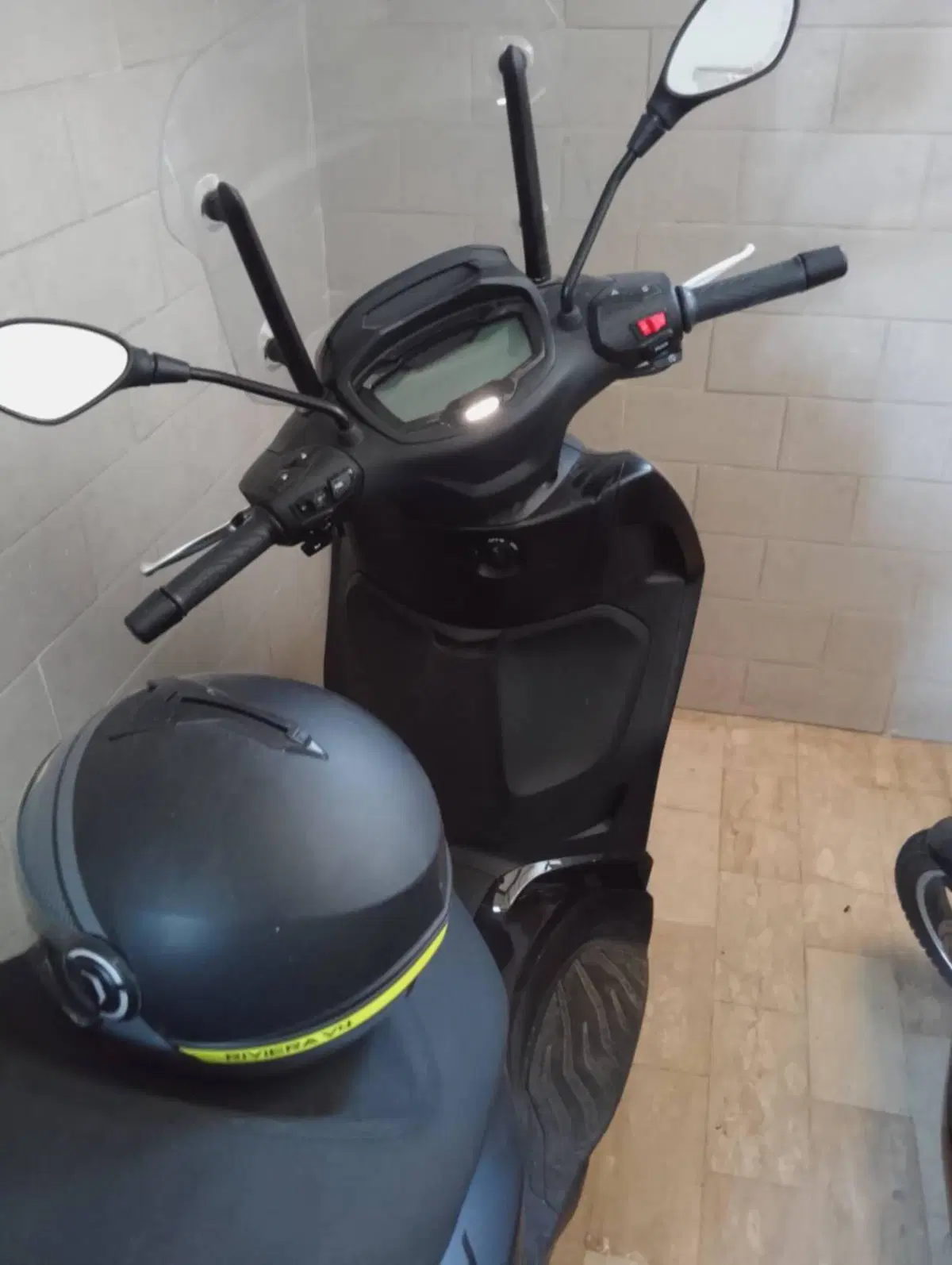 Piaggio Beverly 400 (2025 - 26) (2)