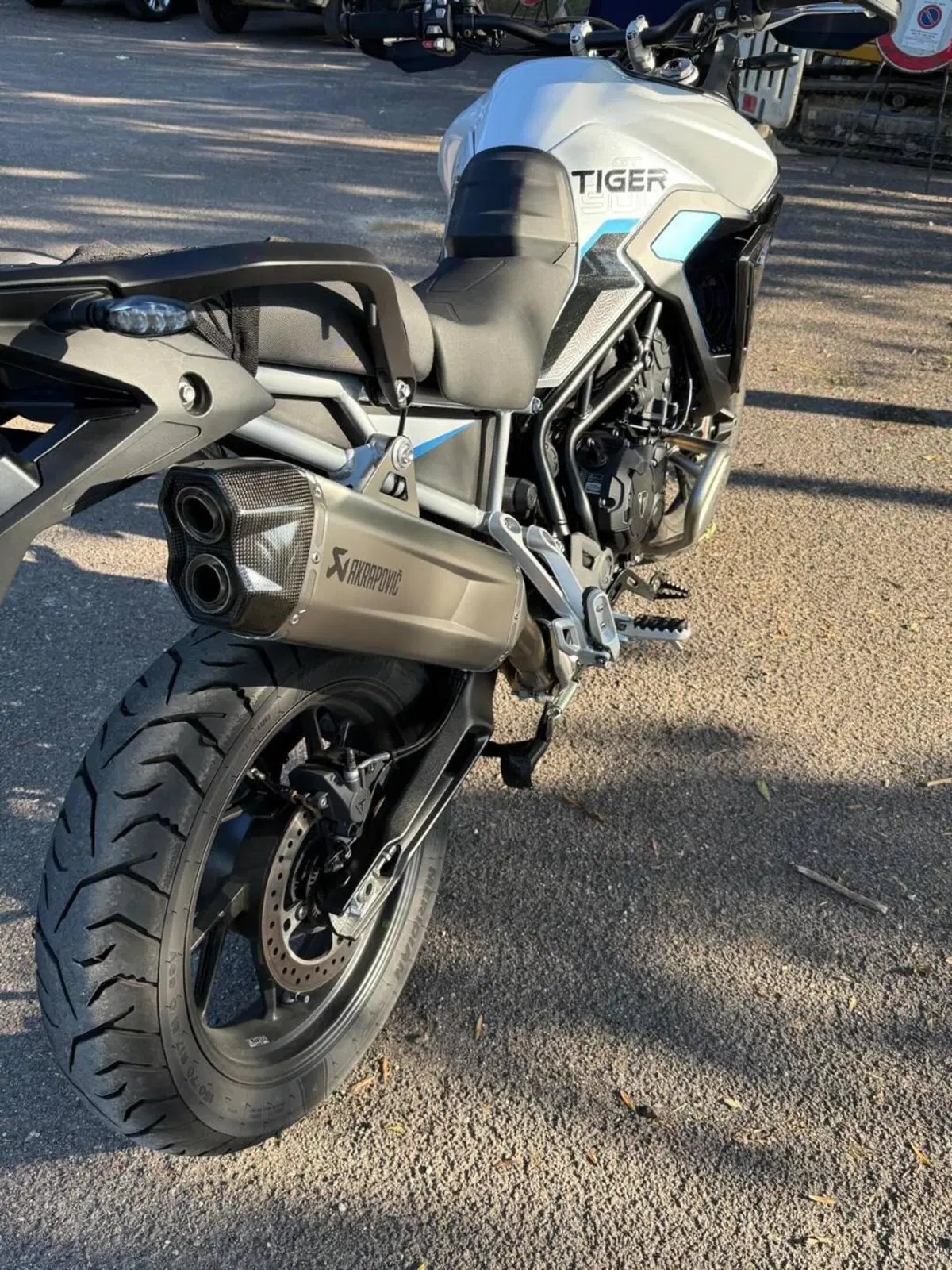 Triumph Tiger 900 Alpine Special Edition (2026) (2)