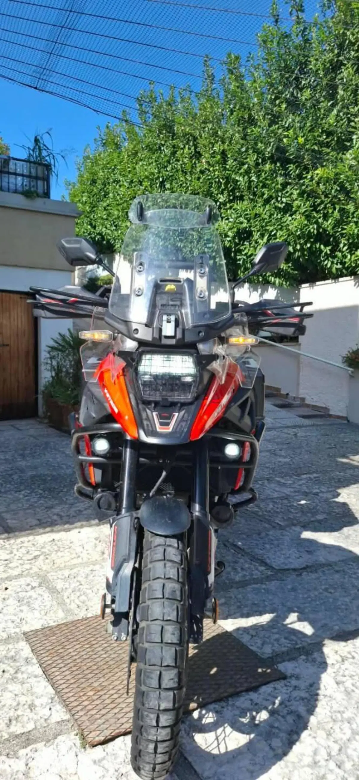 Suzuki V-Strom 1050XT (2020 - 23) (2)
