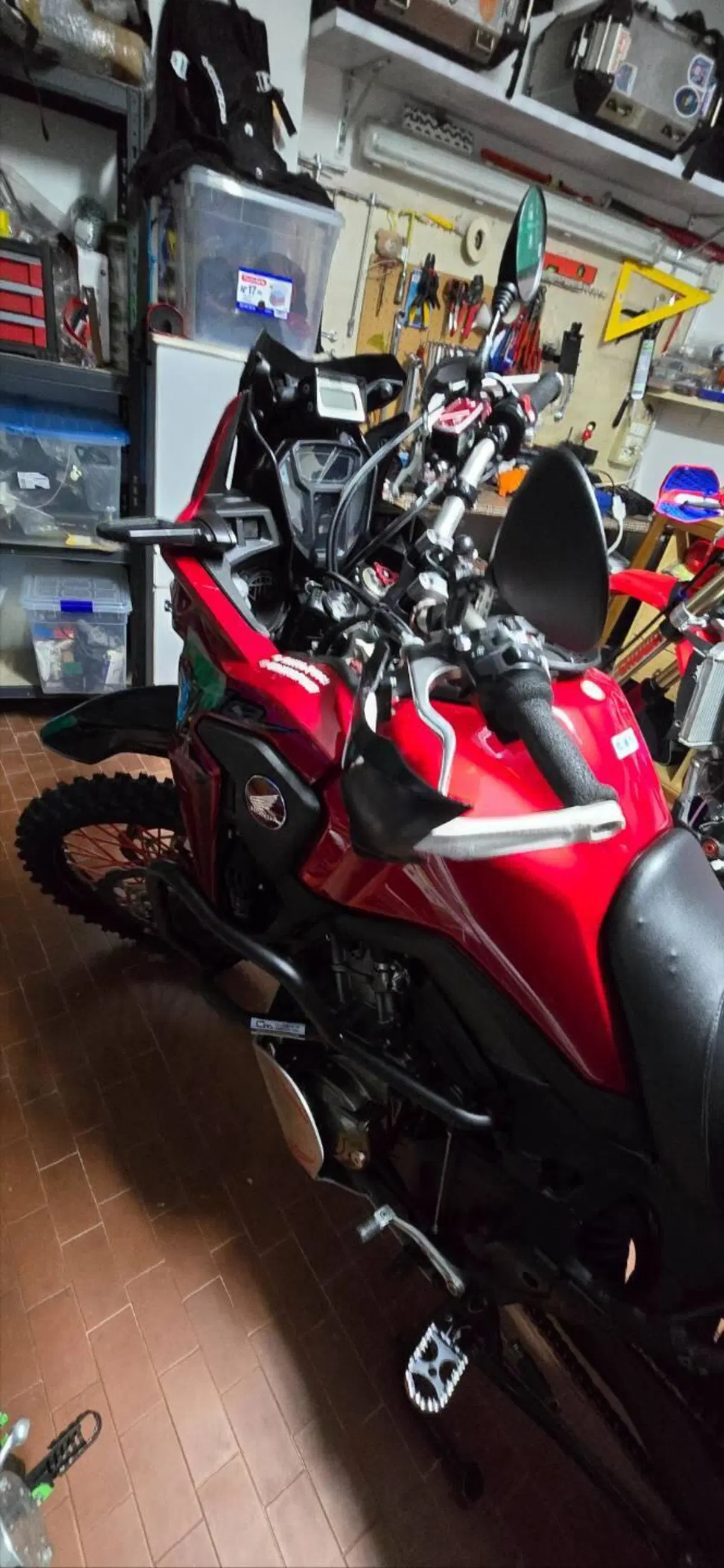 Honda Africa Twin CRF 1000L ABS (2016 - 17) (3)