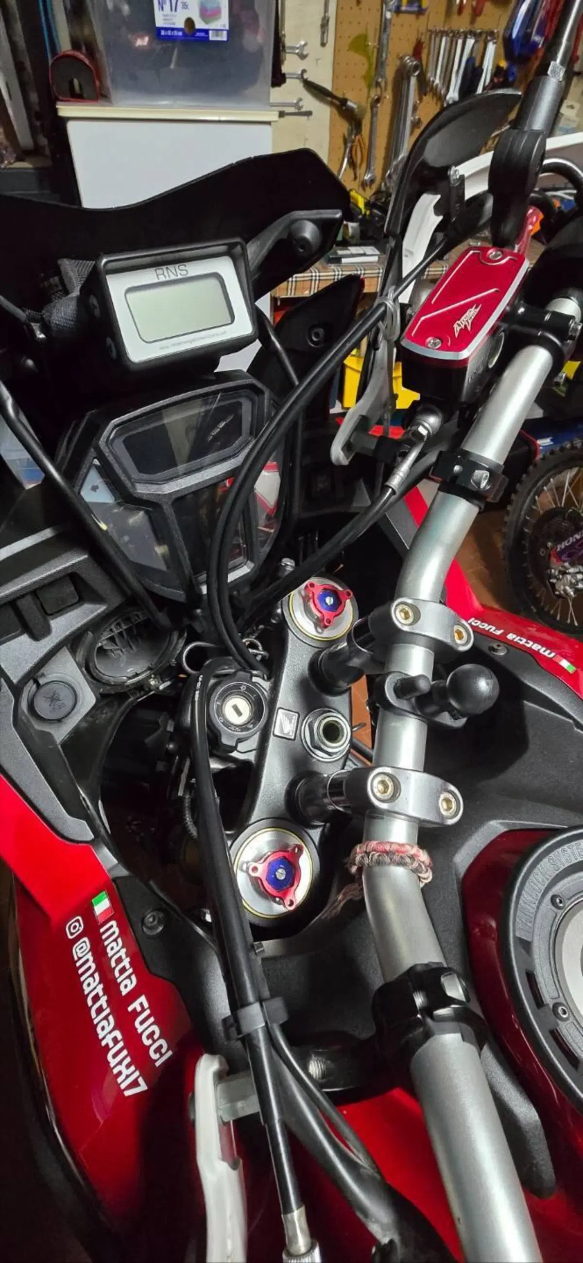 Honda Africa Twin CRF 1000L ABS (2016 - 17) (4)
