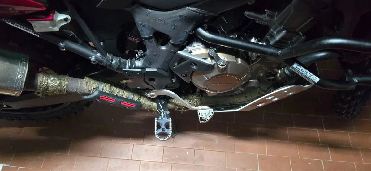 Honda Africa Twin CRF 1000L ABS (2016 - 17) (6)