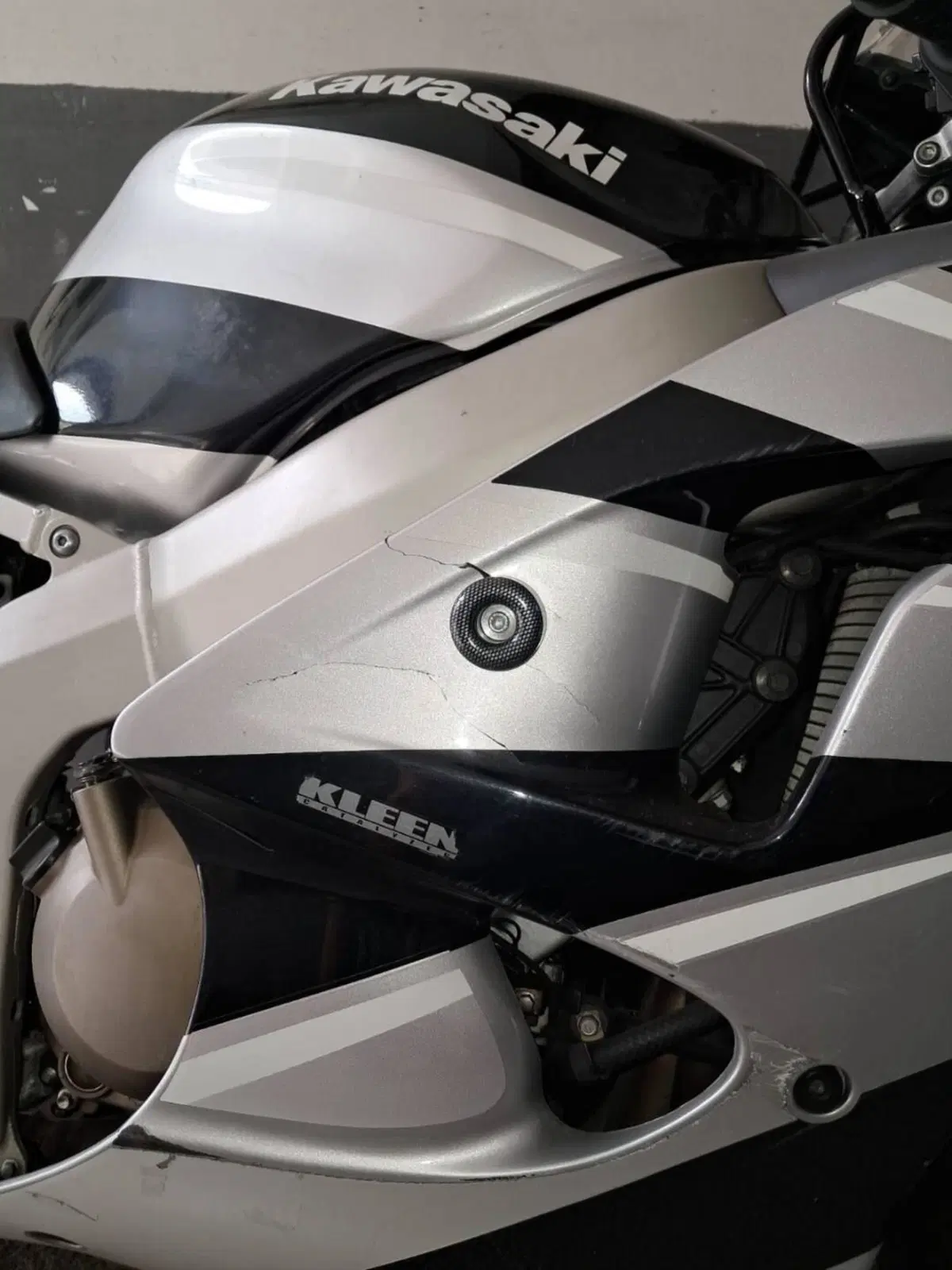 Kawasaki Ninja 600 ZX-6R (2000 - 02) (3)