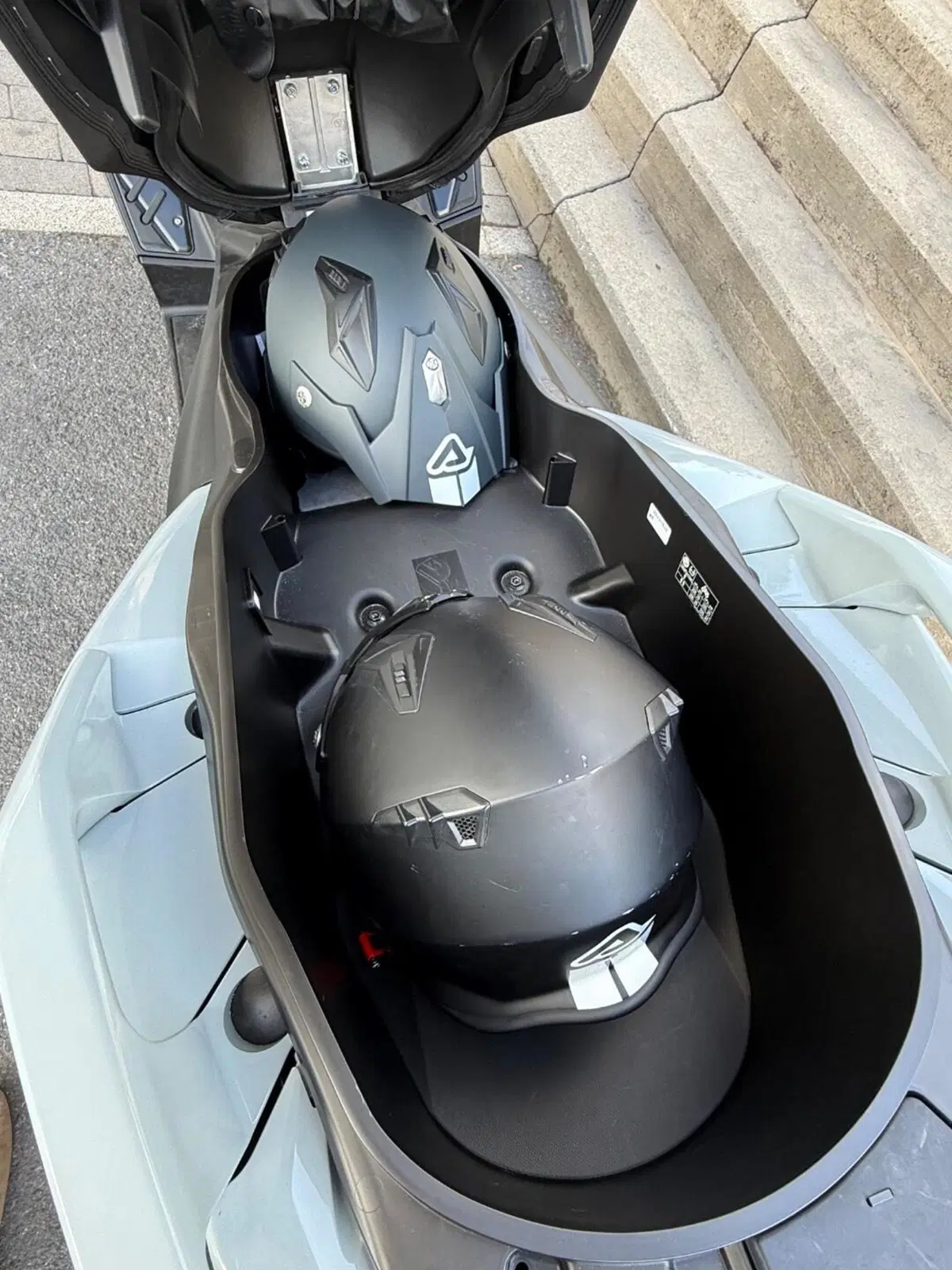 Yamaha X-Max 300 Tech Max+ (2025 - 26) (9)