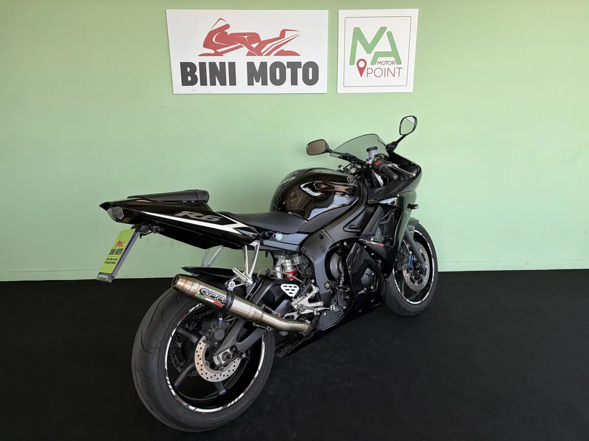 Yamaha YZF R6 (2003 - 04) (8)