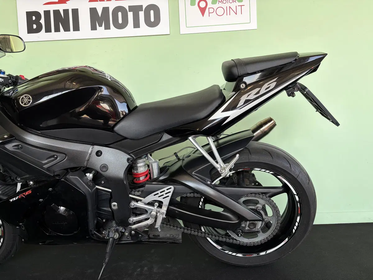 Yamaha YZF R6 (2003 - 04) (17)