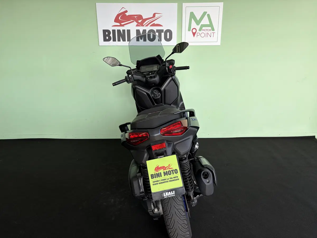 Yamaha X-Max 300 Tech Max (2021 - 24) (7)