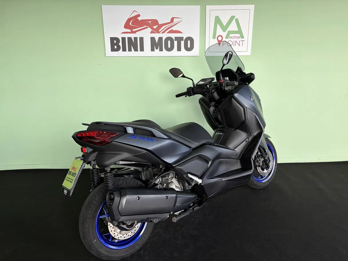 Yamaha X-Max 300 Tech Max (2021 - 24) (8)