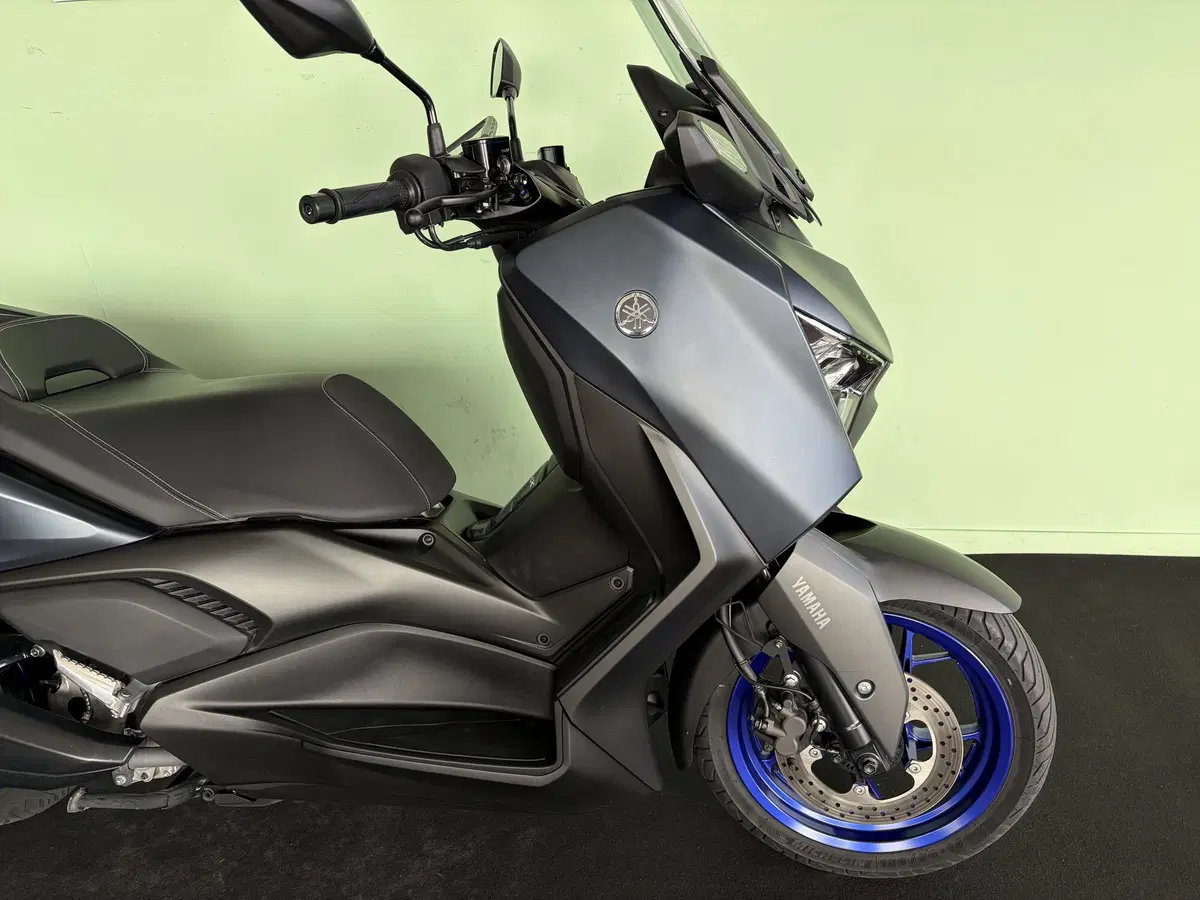 Yamaha X-Max 300 Tech Max (2021 - 24) (9)