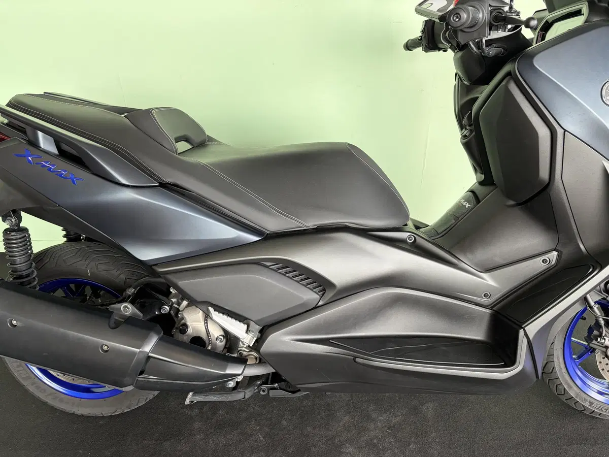 Yamaha X-Max 300 Tech Max (2021 - 24) (10)