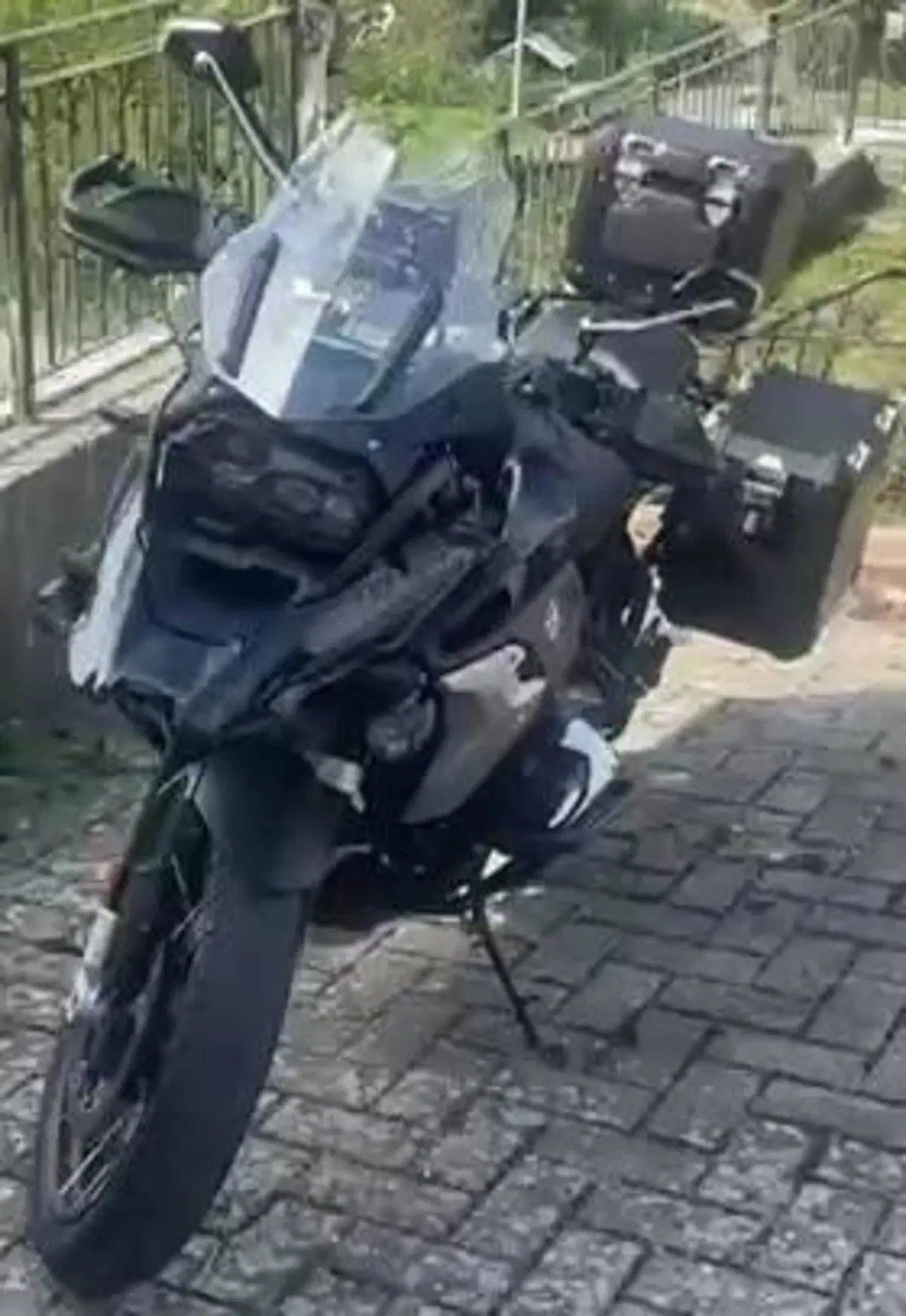 Bmw R 1250 GS (2021 - 24) (2)