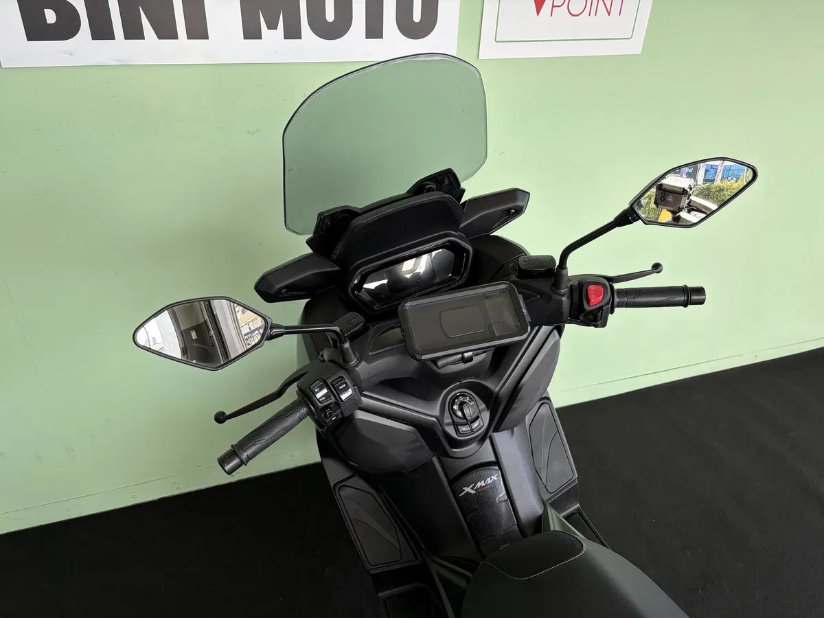 Yamaha X-Max 300 Tech Max (2021 - 24) (20)