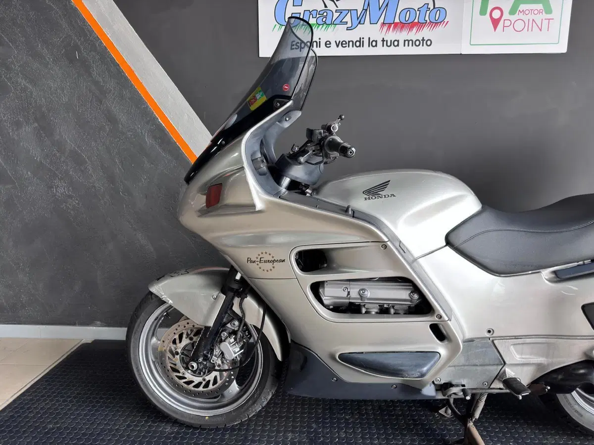 Honda ST 1100 (1990 - 97) (9)