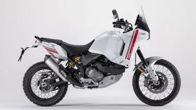 Ducati DesertX (2022 - 25) usata