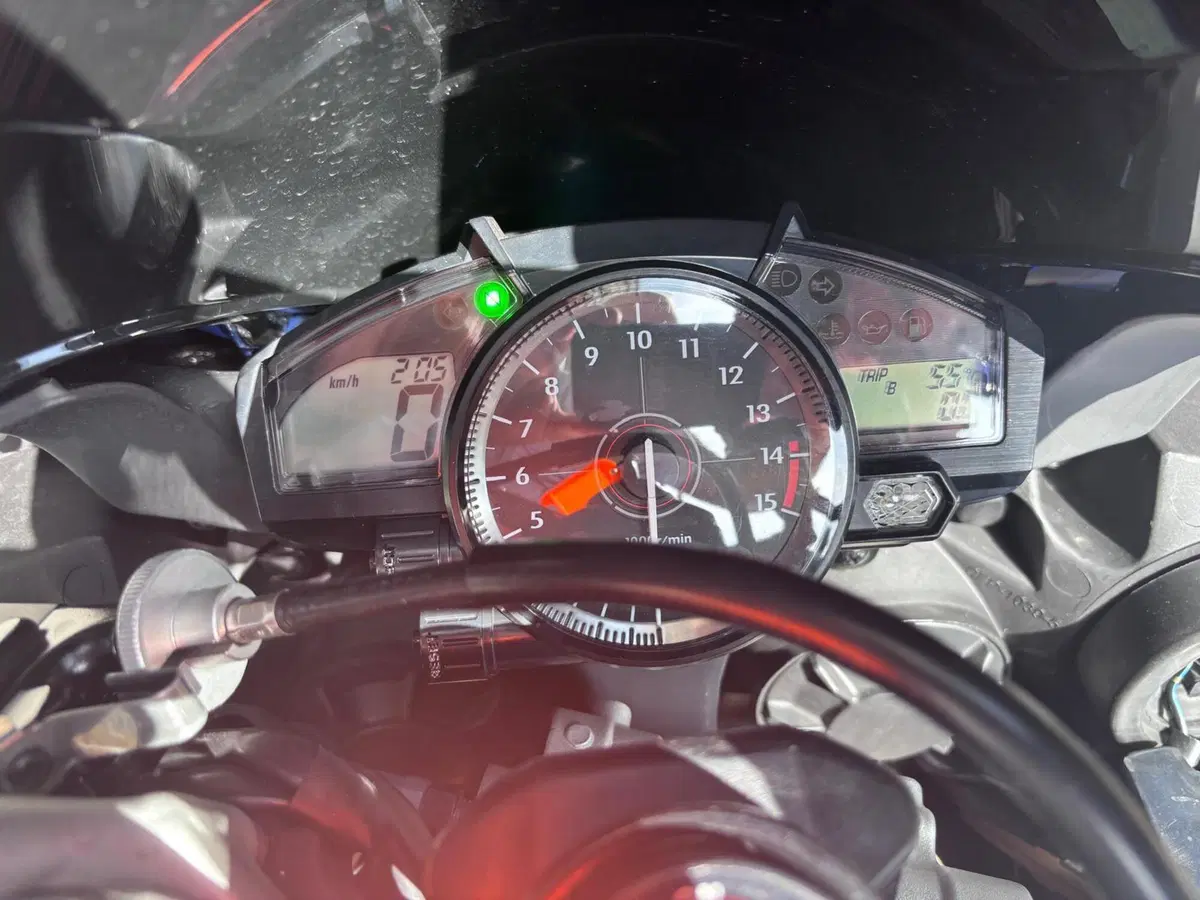 Yamaha YZF R1 (2009 - 11) (5)