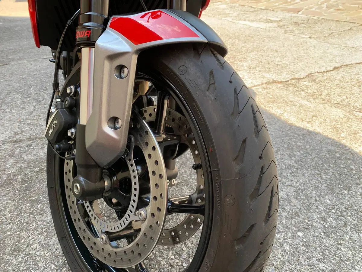 Triumph Trident 660 (2021 - 24) (10)