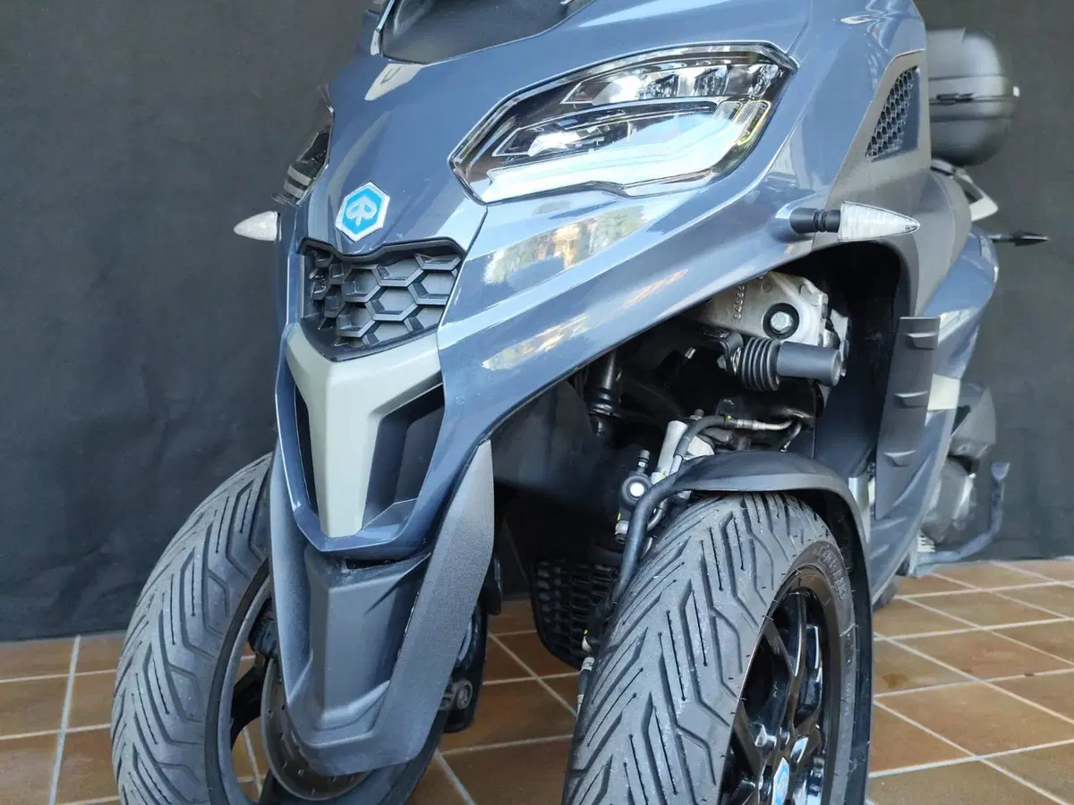 Piaggio MP3 310 (2025 - 26) (7)