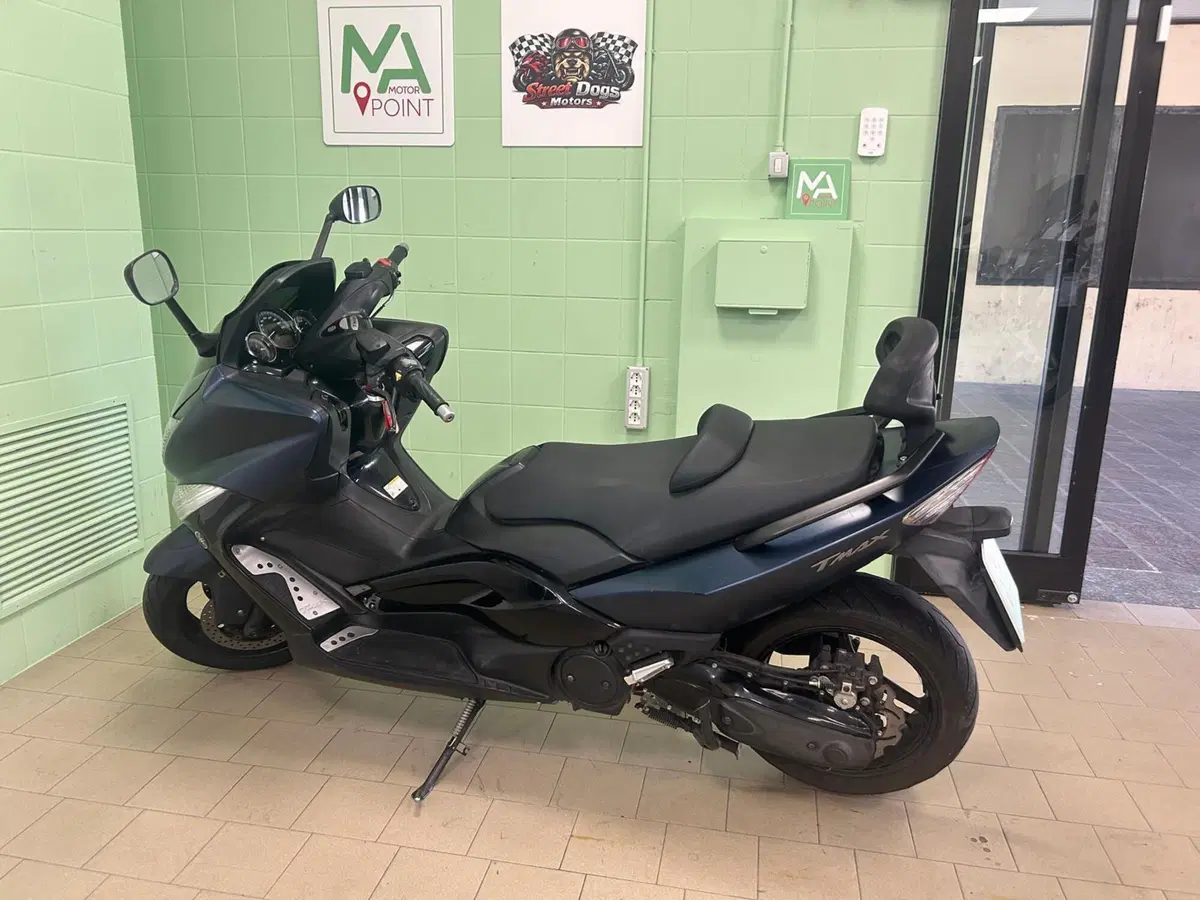 Yamaha T-Max 500 (2008 - 12) (2)