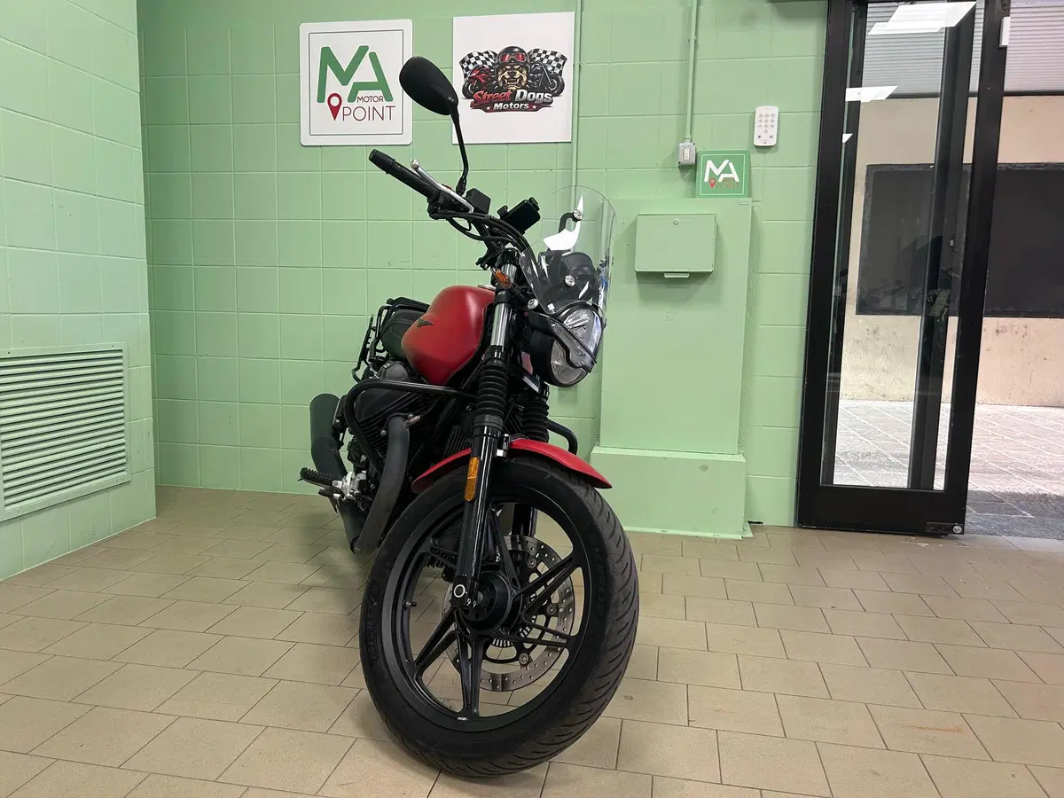 Moto Guzzi V7 850 Stone Special Abs (2021) (3)