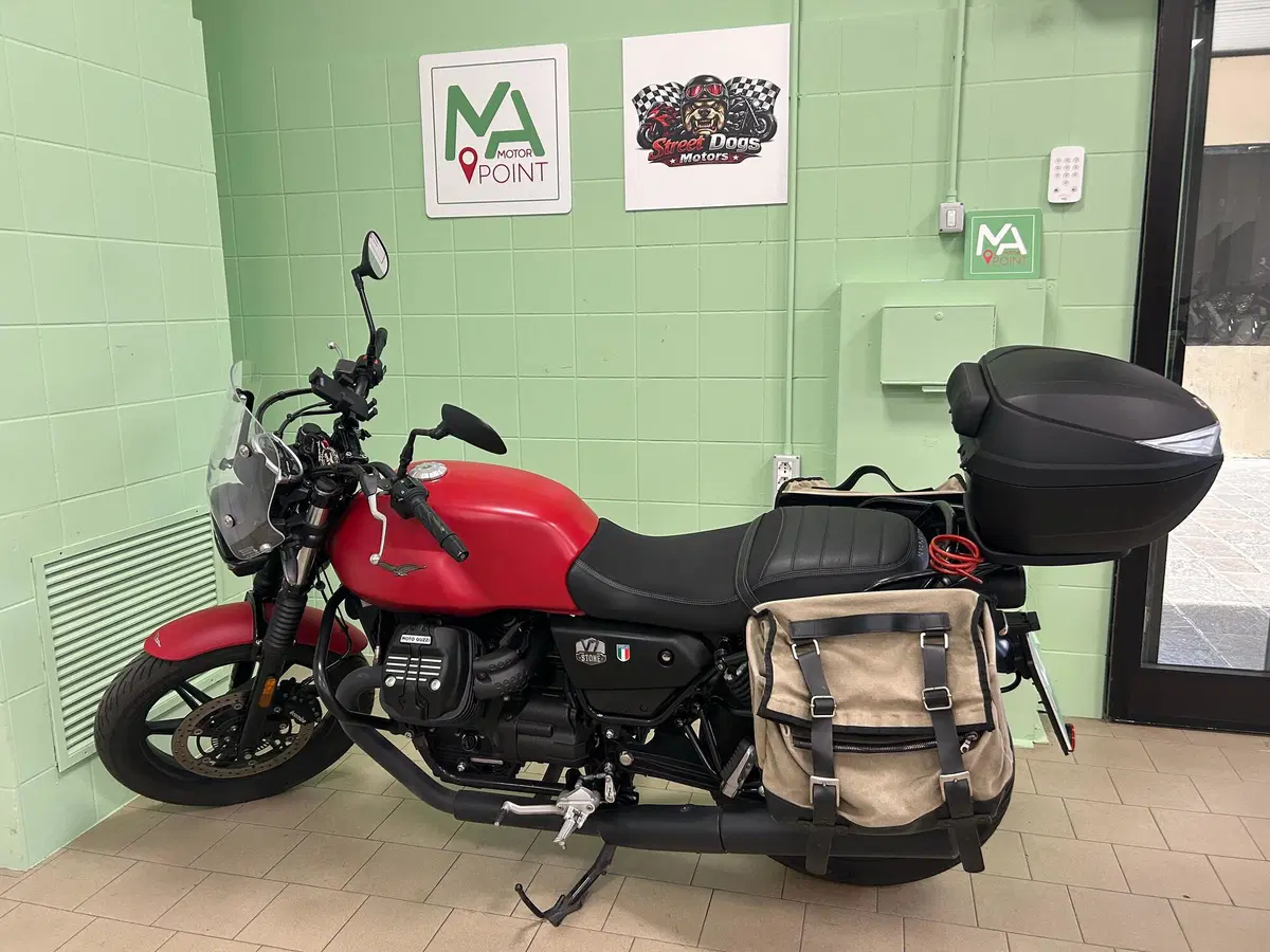 Moto Guzzi V7 850 Stone Special Abs (2021) (8)