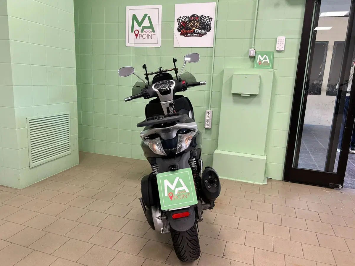 Piaggio Beverly 350 S ABS (2019 - 20) (4)