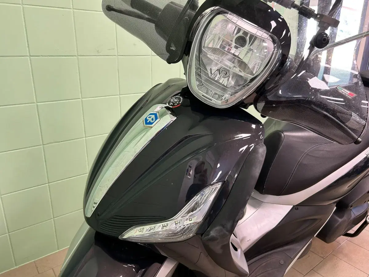 Piaggio Beverly 350 S ABS (2019 - 20) (10)