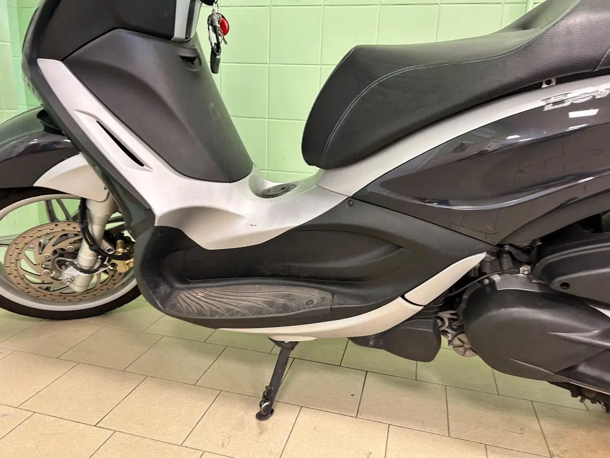 Piaggio Beverly 350 S ABS (2019 - 20) (11)