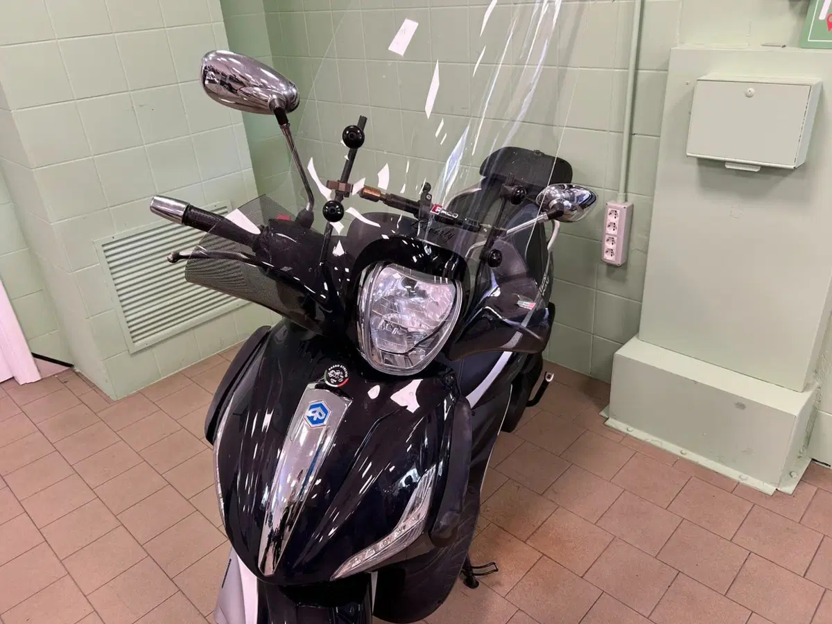 Piaggio Beverly 350 S ABS (2019 - 20) (15)