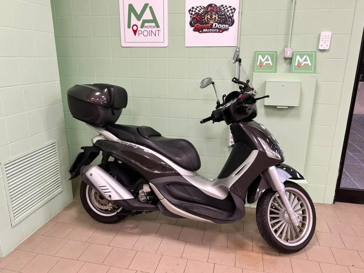 Piaggio Beverly 300 i.e. (2010 - 16)