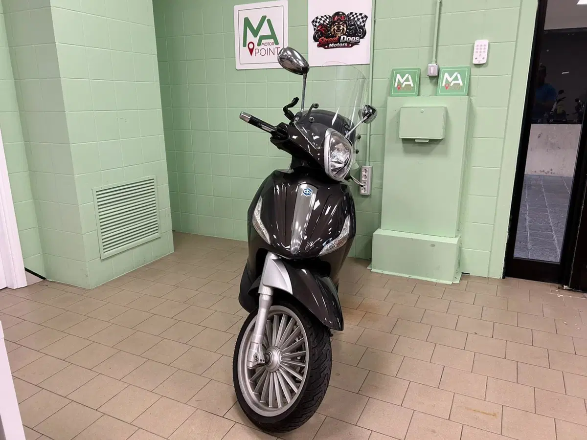 Piaggio Beverly 300 i.e. (2010 - 16) (3)
