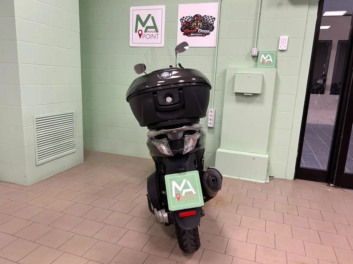 Piaggio Beverly 300 i.e. (2010 - 16) (4)