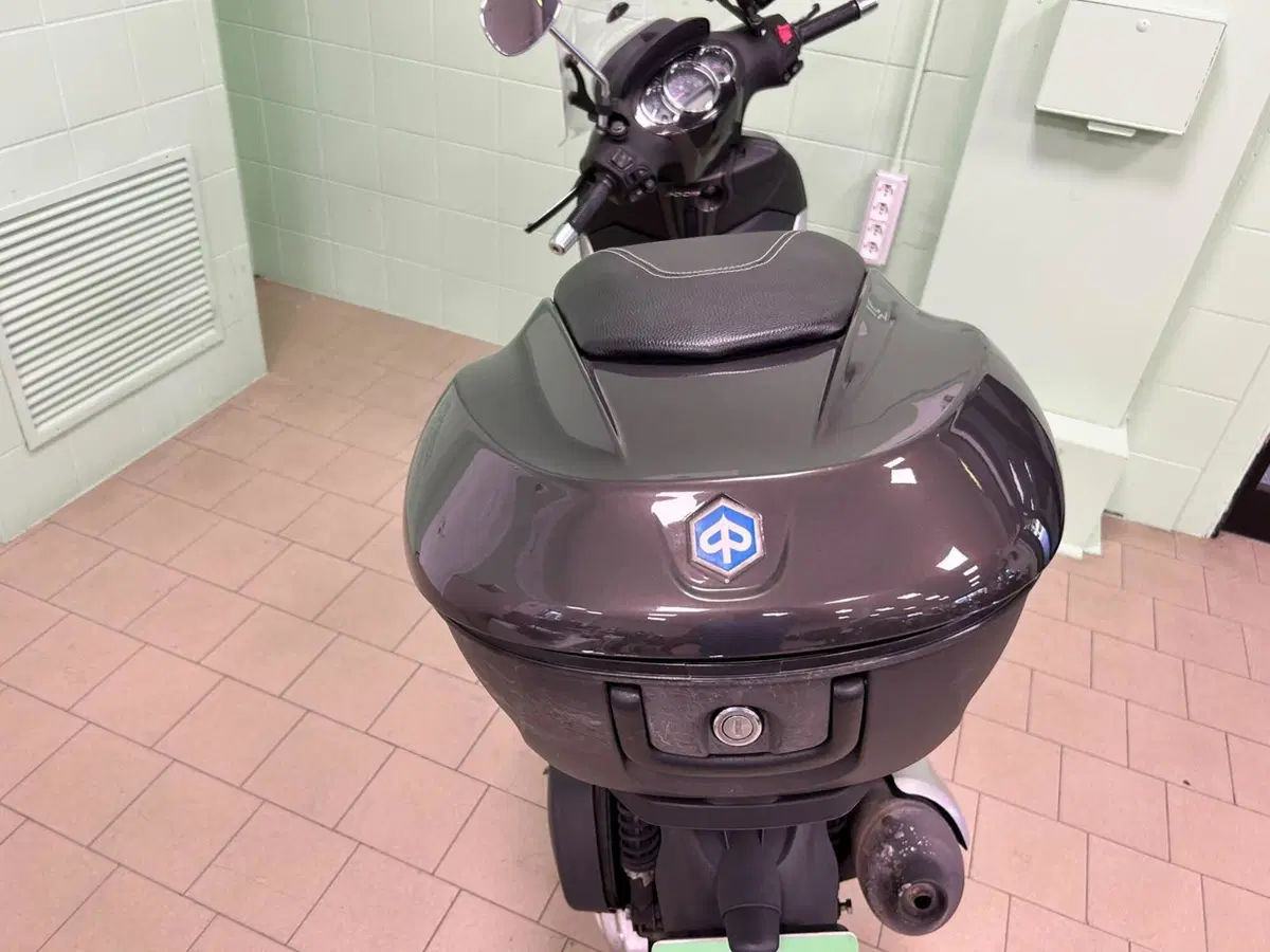 Piaggio Beverly 300 i.e. (2010 - 16) (18)