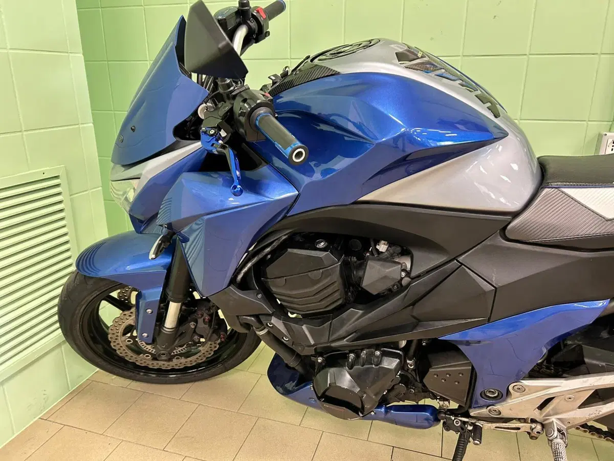 Kawasaki Z 800 ABS (2012 - 16) (7)