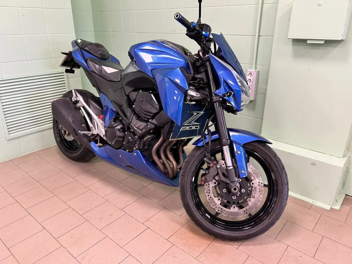 Kawasaki Z 800 ABS (2012 - 16) (17)