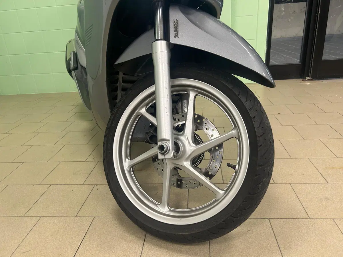 Honda SH 300 i ABS (2013 - 14) (8)