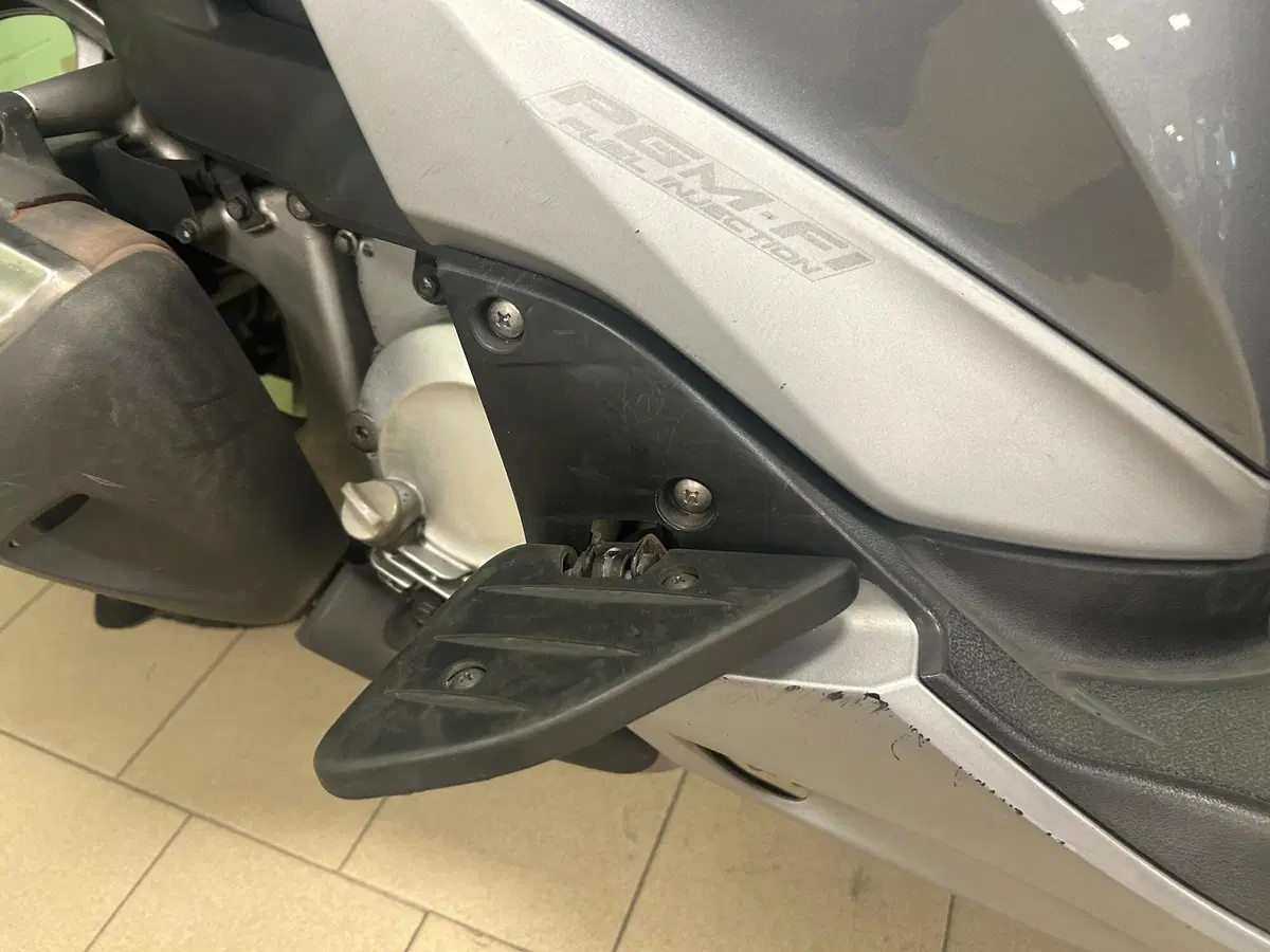 Honda SH 300 i ABS (2013 - 14) (14)