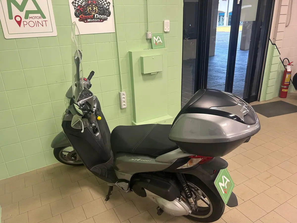 Honda SH 300 i ABS (2013 - 14) (17)
