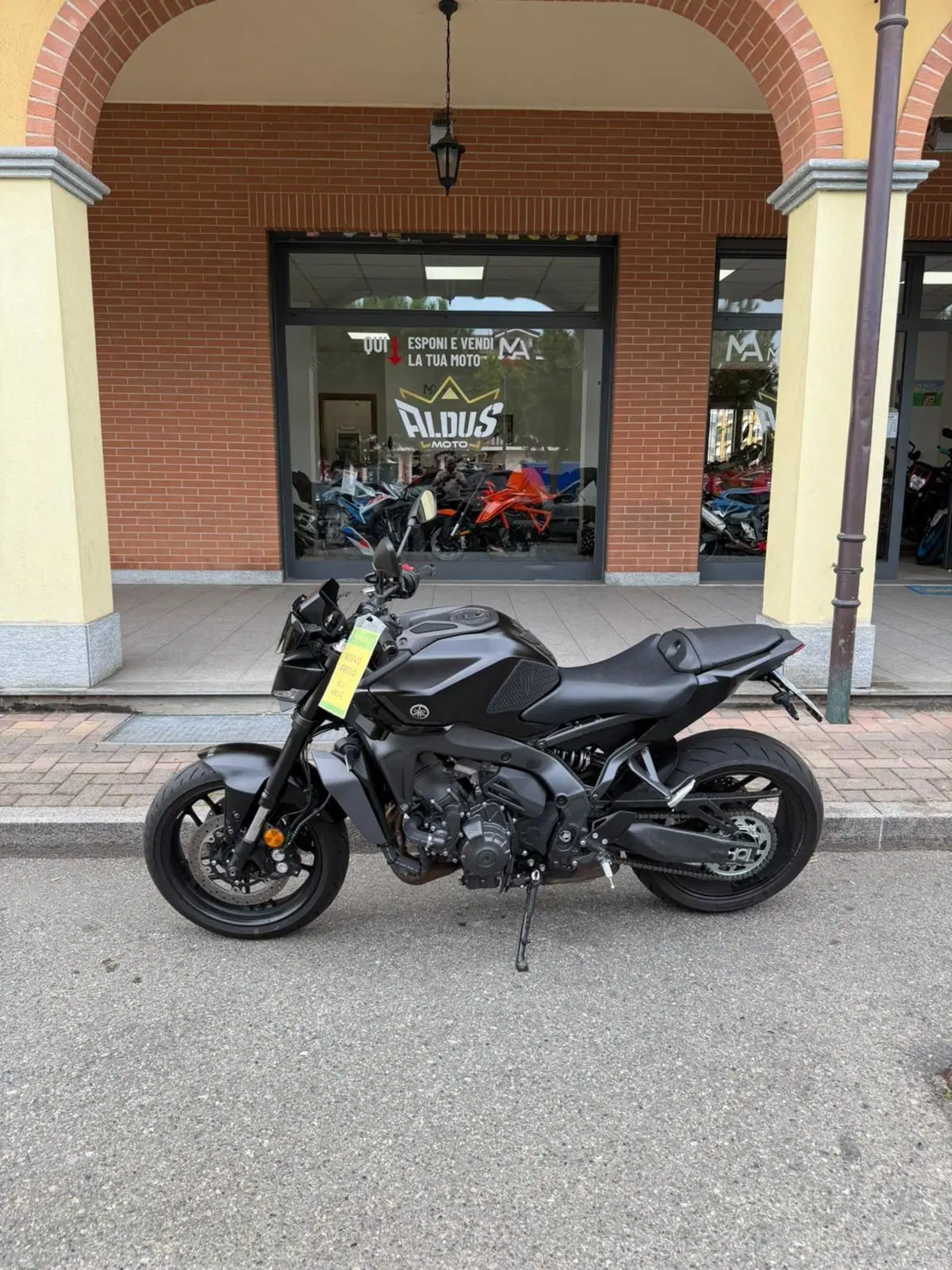 Yamaha MT-09 Y-AMT (2024 - 26)