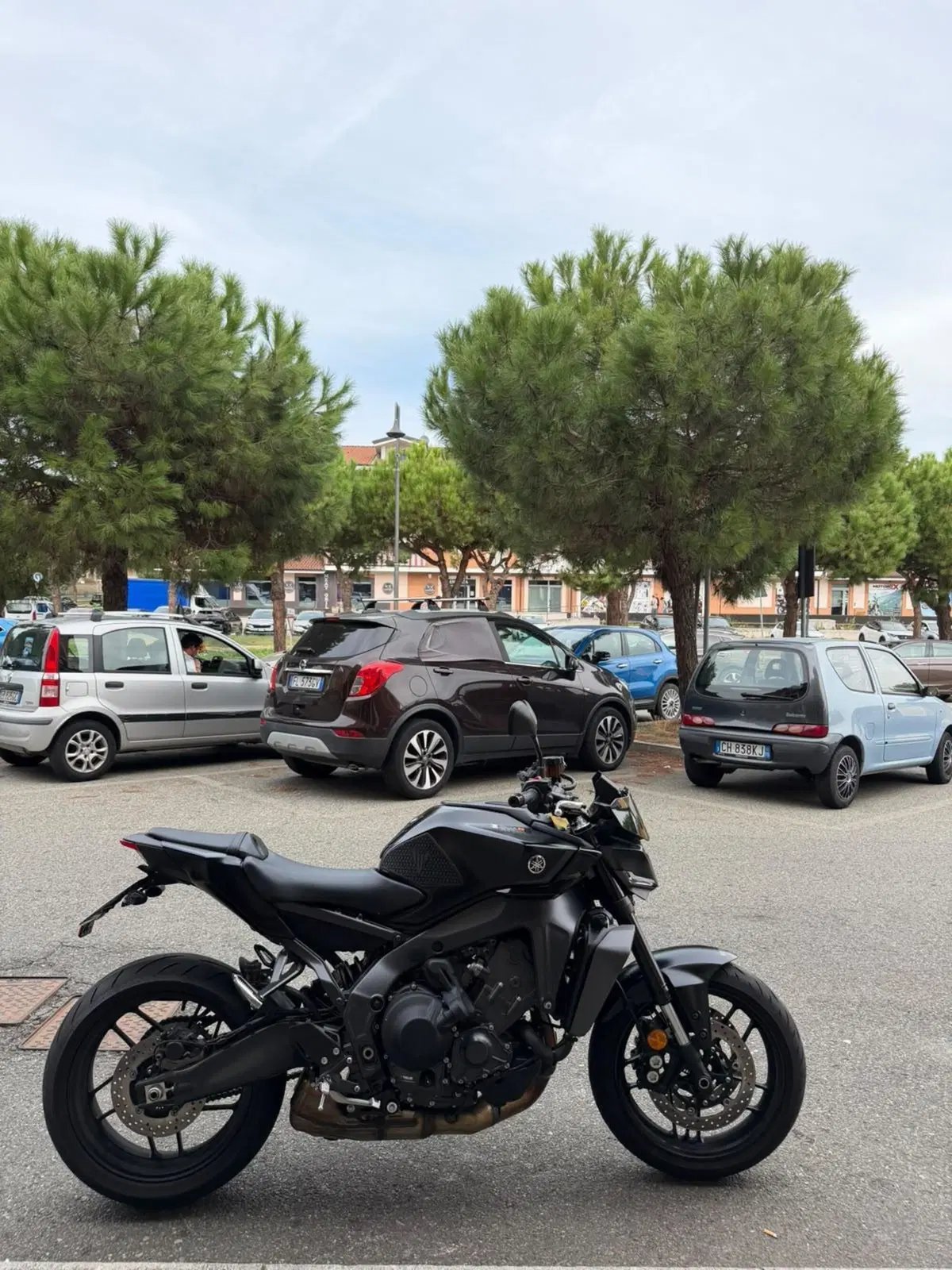 Yamaha MT-09 Y-AMT (2024 - 26) (2)