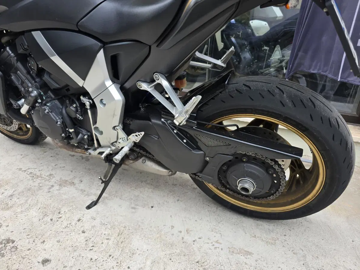 Honda CB 1000 R (2011 - 14) (9)