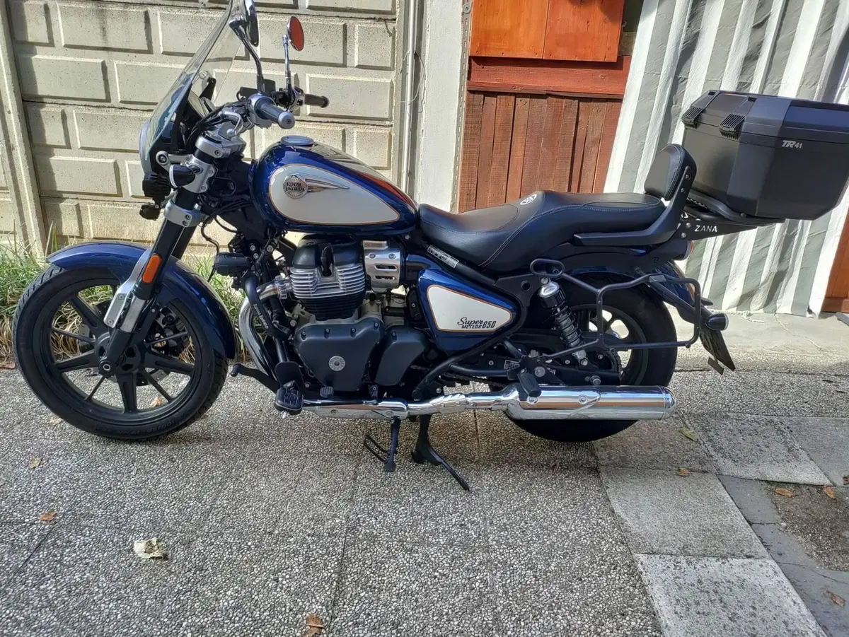 Royal Enfield Super Meteor 650 (2023 - 26) (3)