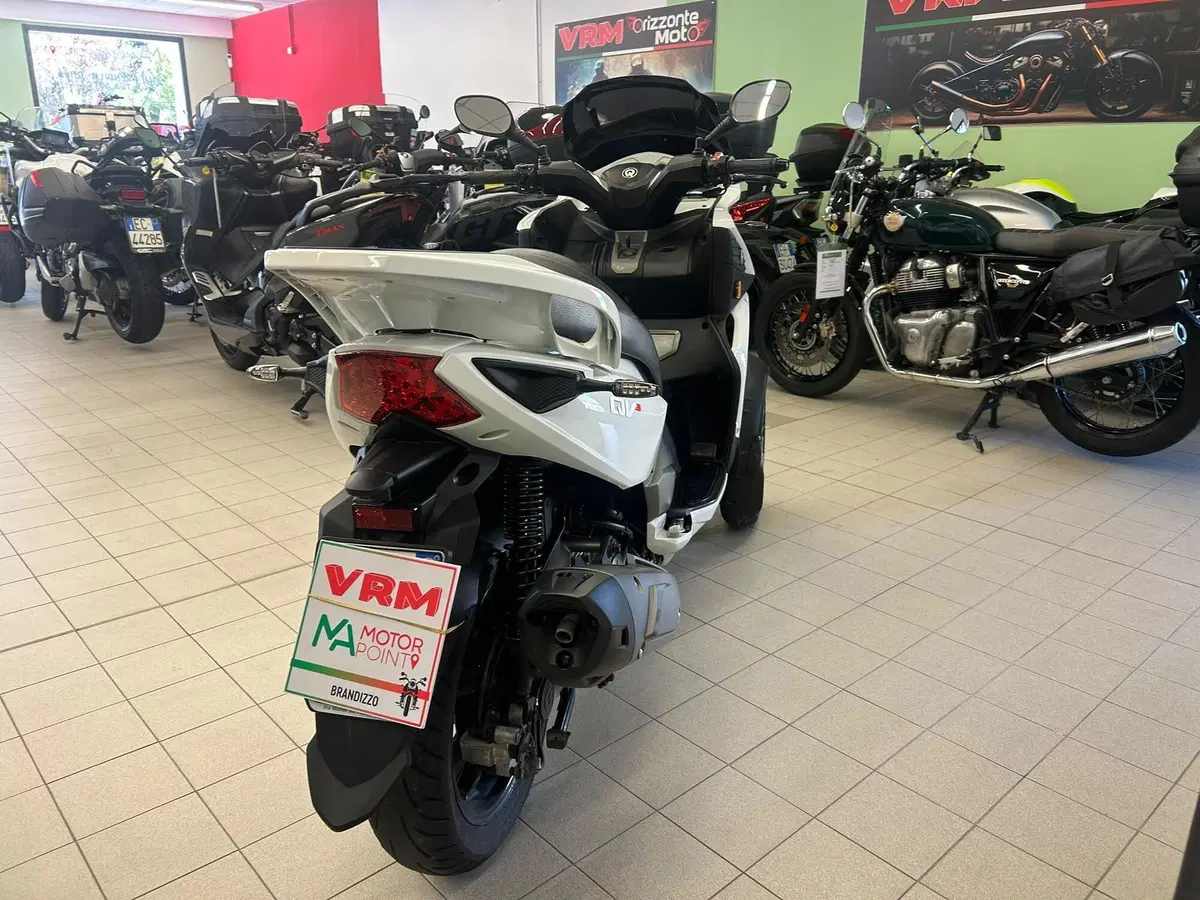 Quadro QV3 350 (2018 - 19) (5)
