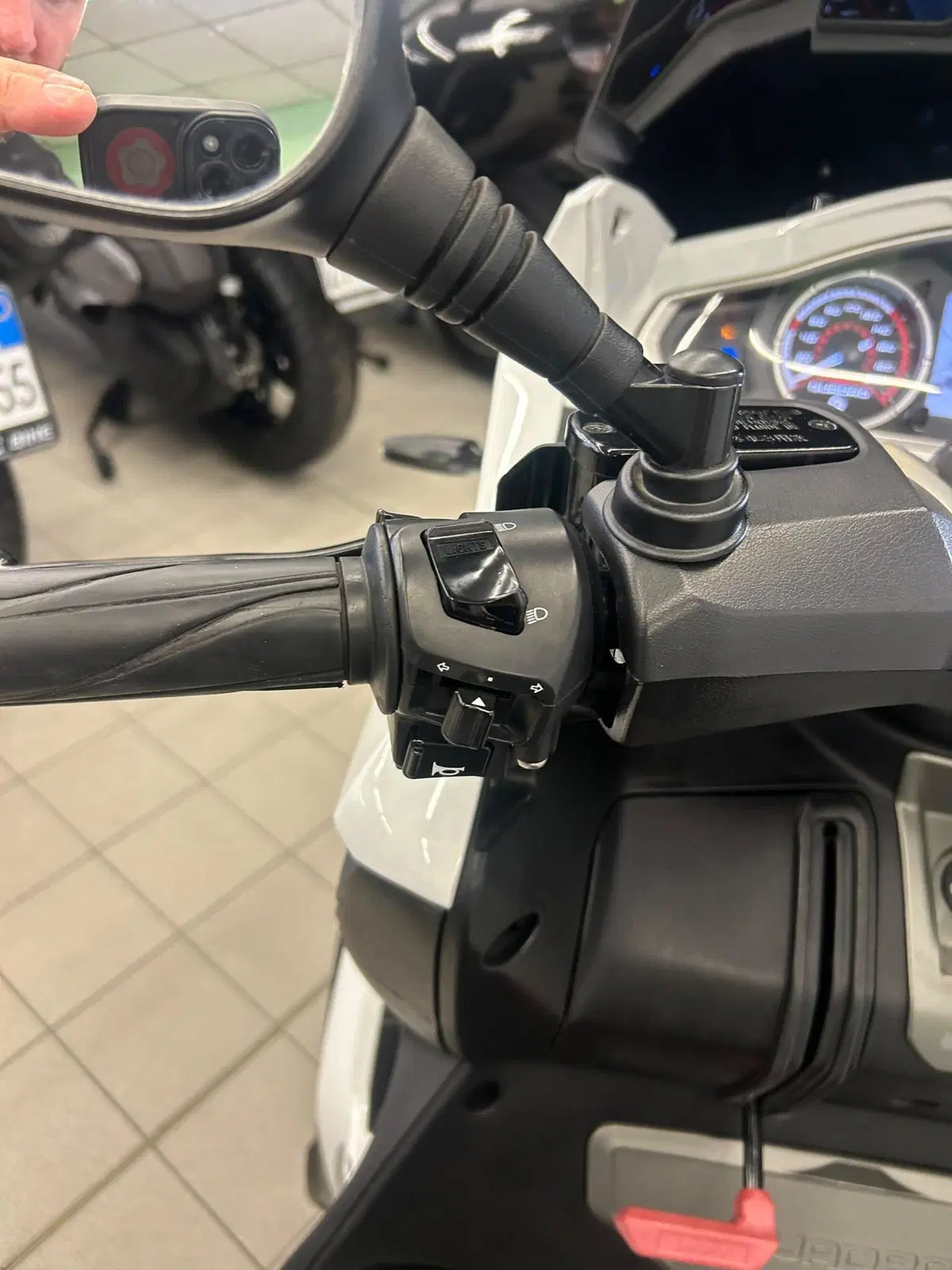 Quadro QV3 350 (2018 - 19) (7)