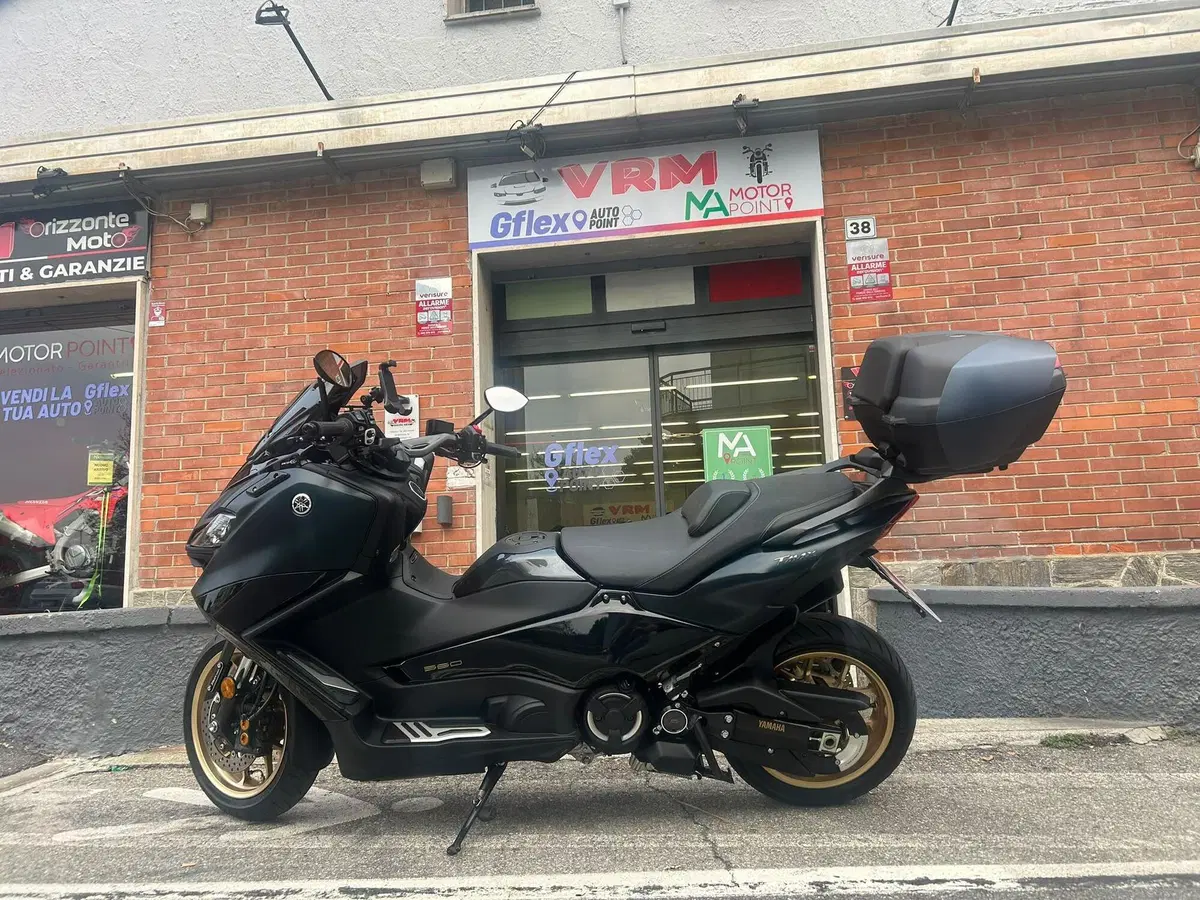 Yamaha T-Max 560 Tech Max (2022 - 24)