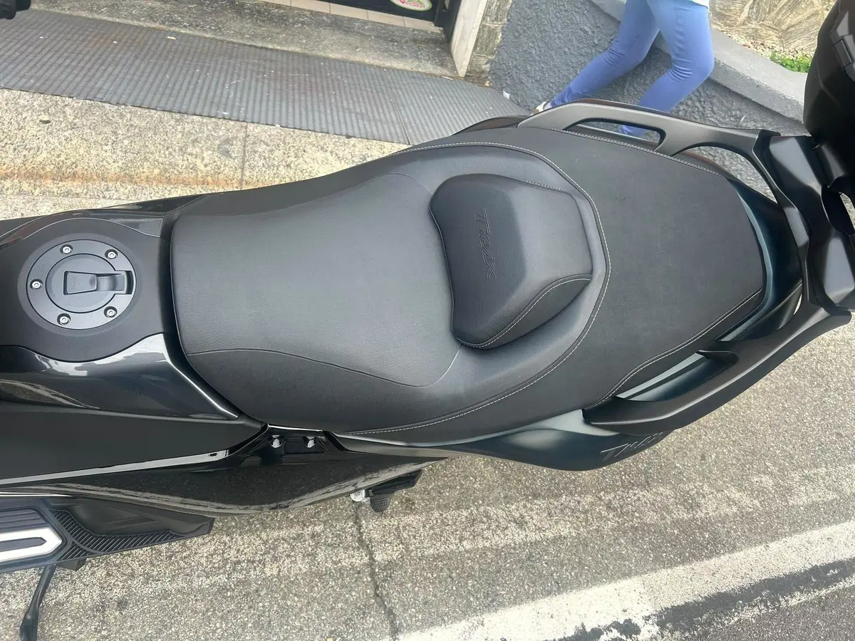 Yamaha T-Max 560 Tech Max (2022 - 24) (14)