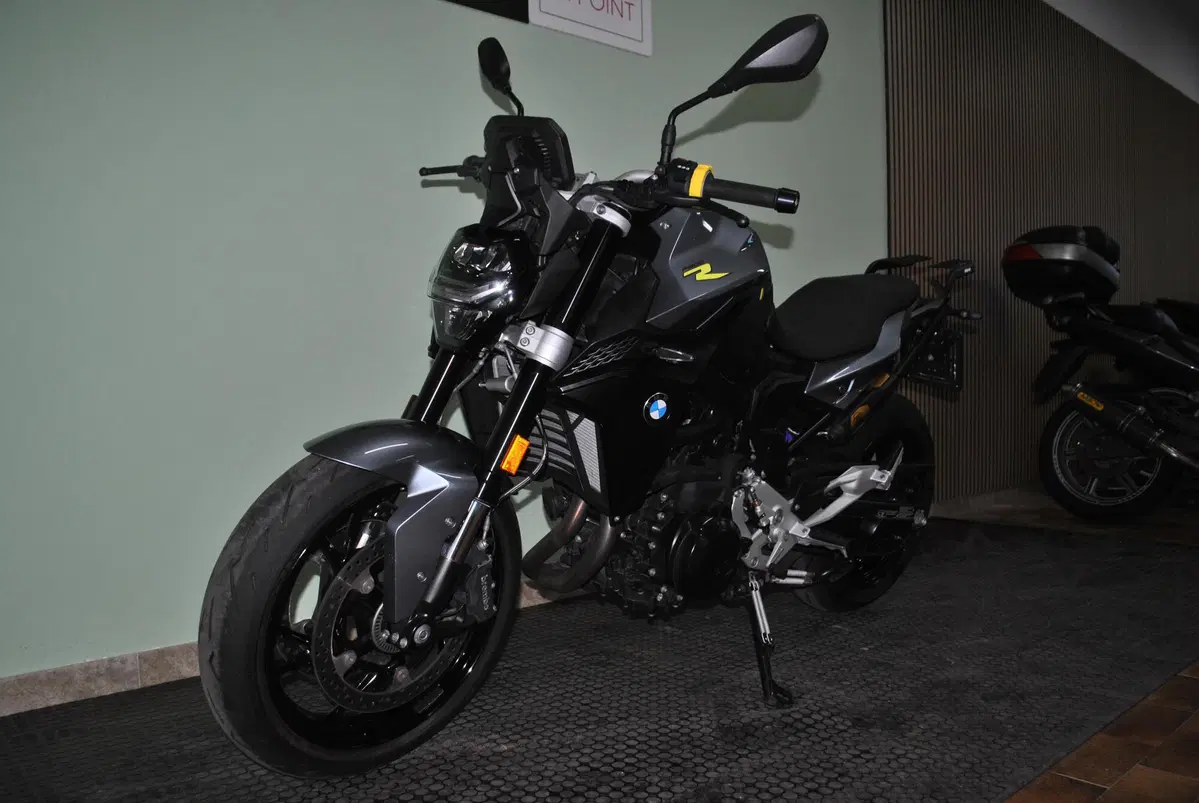 Bmw F 900 R (2021 - 24) (5)
