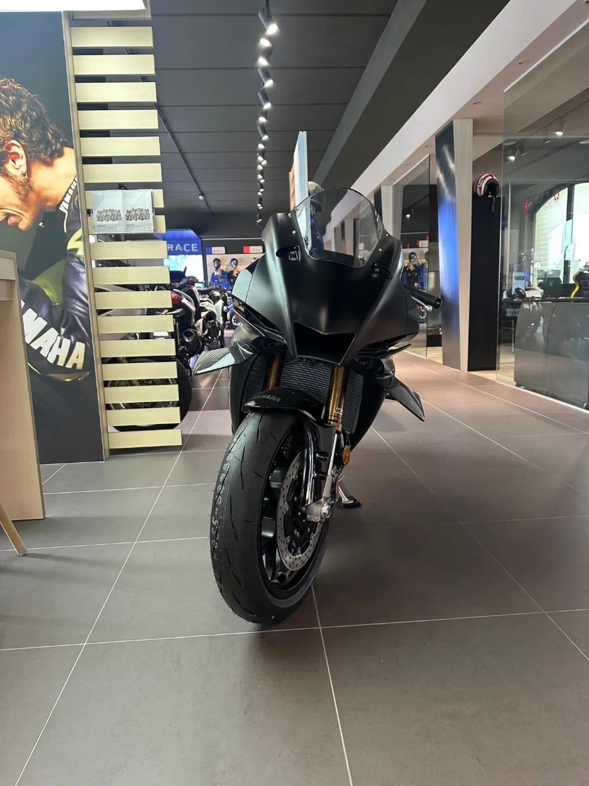 Yamaha YZF R1 Race (2025 - 26) (2)